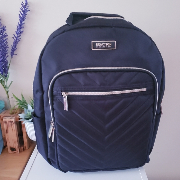 Kenneth Cole REACTION   Chevron Quilted Polyester Twill 15.6" Laptop Backpack - Picture 7 of 15